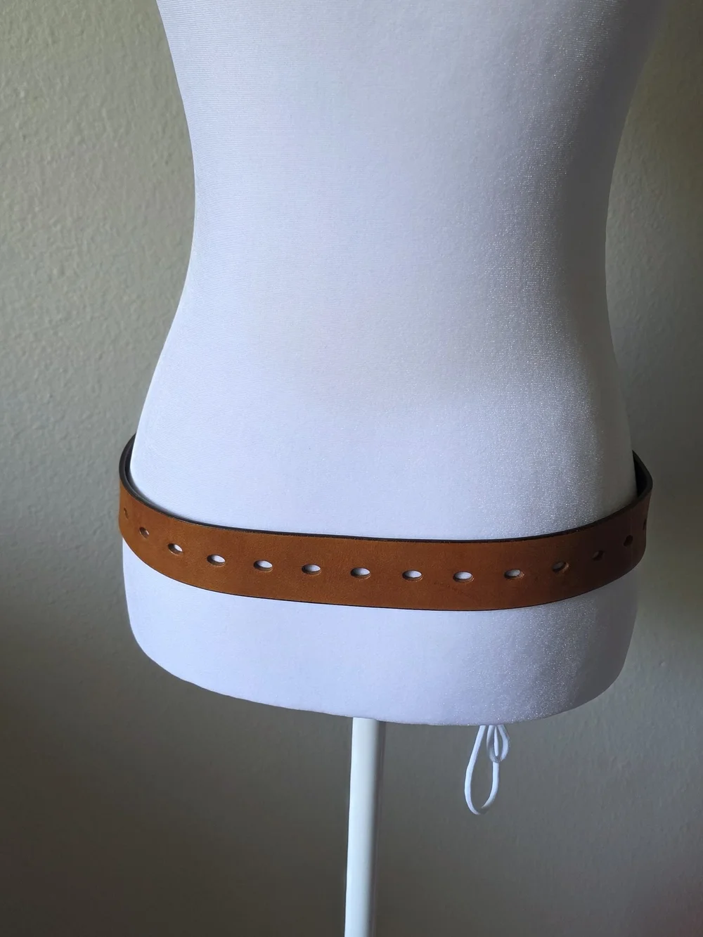 Vintage Liz Claiborne Tan Genuine Leather Western Boho Belt